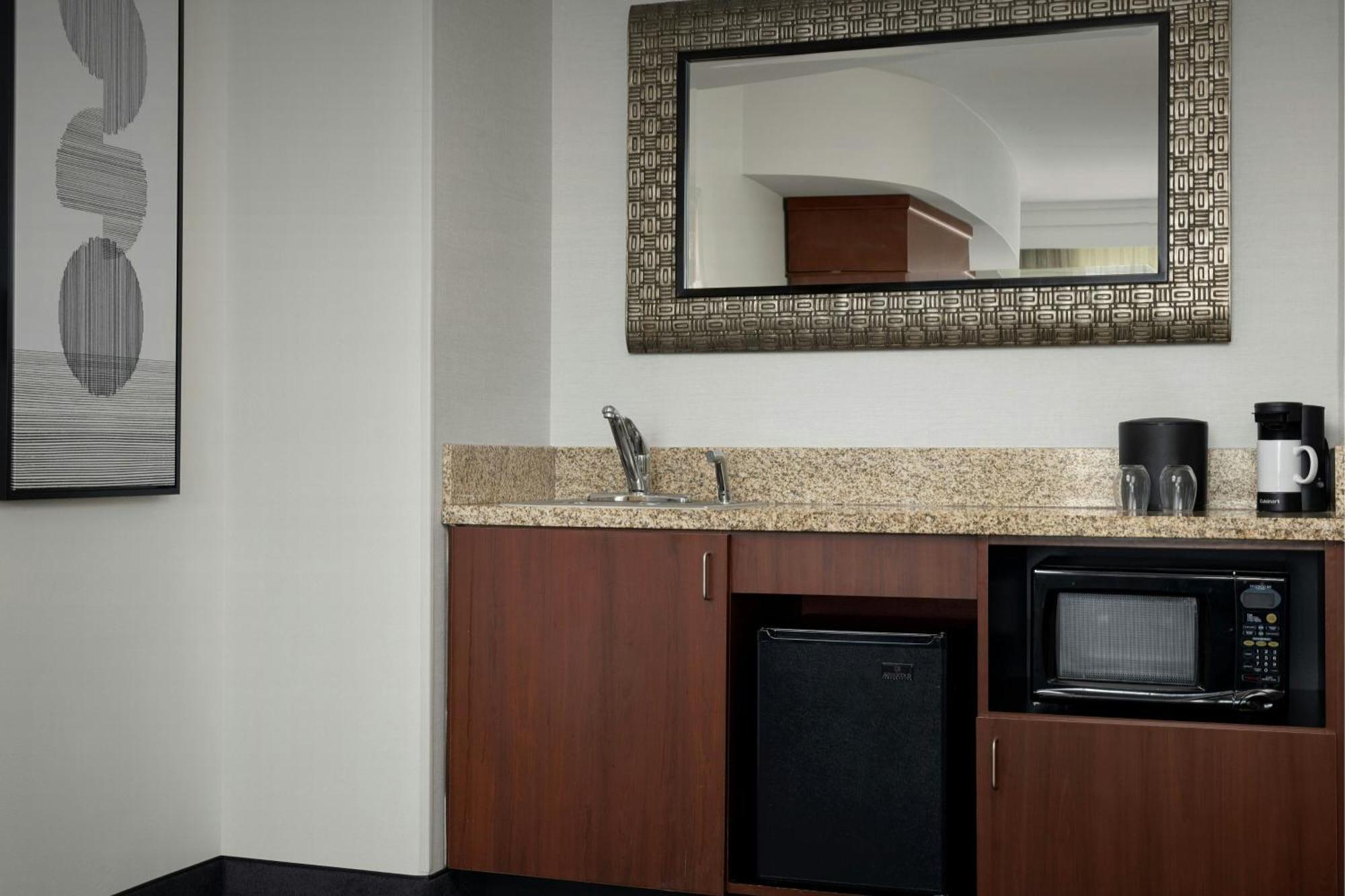 מלון Courtyard By Marriott סליסבורי מראה חיצוני תמונה