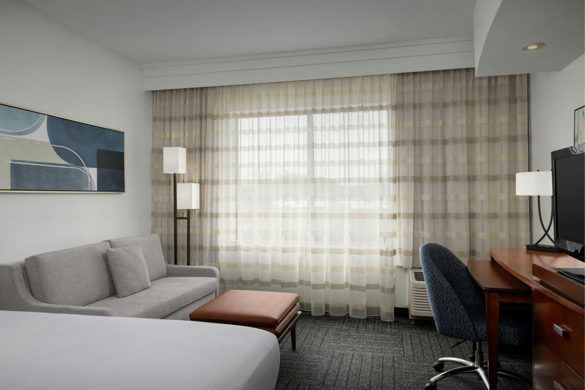 מלון Courtyard By Marriott סליסבורי מראה חיצוני תמונה